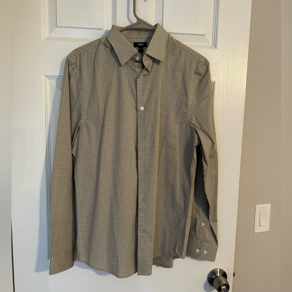 Express Men’s Slim Fit Button Down Like New